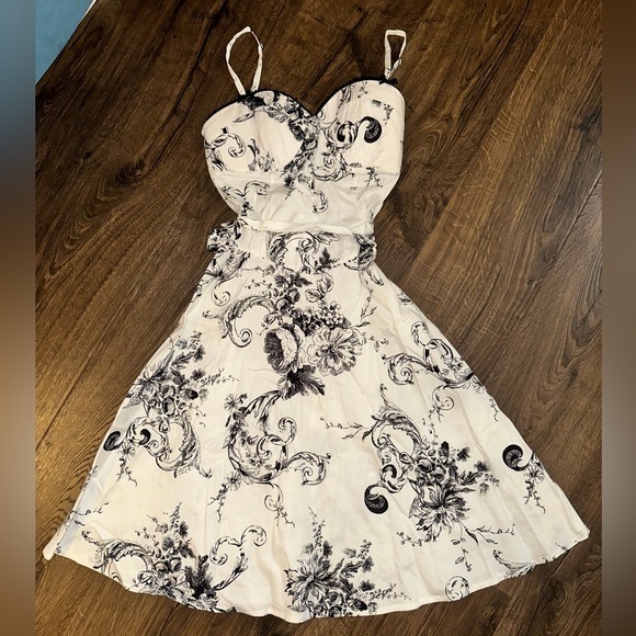 Ruby Rox Black and White Patterned Mid Length Dress - Picture 1 of 3